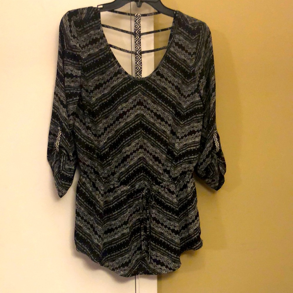 3 for $20 Maurices black and white top